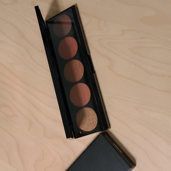 *closet clearout* 2/$20 NIB - Laritzy Cosmetics - pallette Burnt - Picture 3 of 6